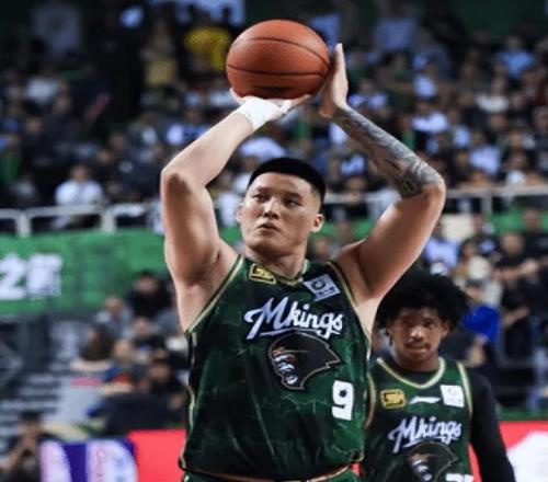 曾繁日确定加盟吉林，同曦做出暖心举动！