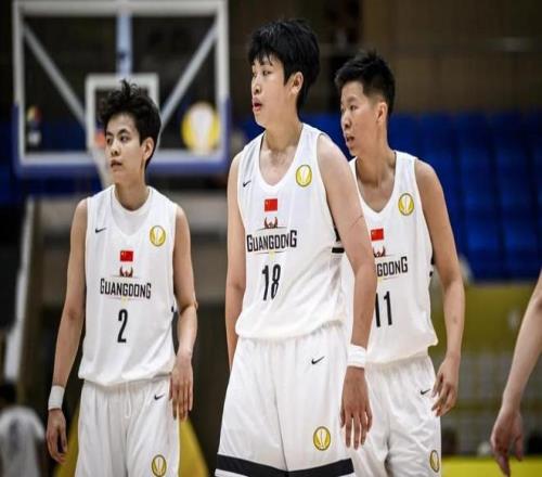 场均砍17+5！中国女篮25岁1米92新星闪耀冲冠：宫鲁鸣没看错她