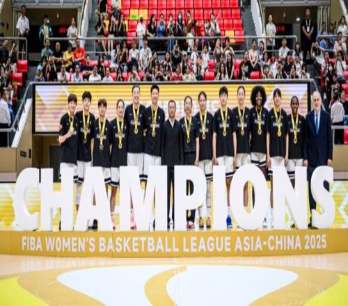 又拿MVP！杨舒予23分霸气怒吼杜锋祝贺中国女篮核心由00后扛大旗