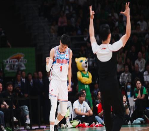 让人唏嘘！这两位当打之年角色球员无人问津，窗口期能否重返CBA