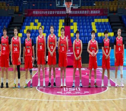 两战49+20取连胜：27岁女篮投手蜕变为超巨宫鲁鸣选她真没走眼