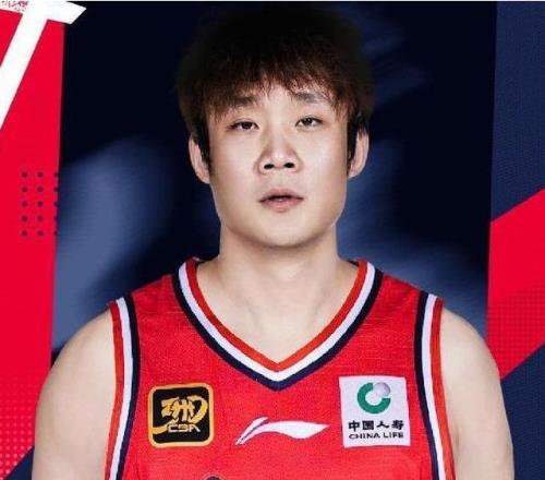 曝两届MVP丁彦雨航不会再打CBA上季加盟广州却两次体测未通过