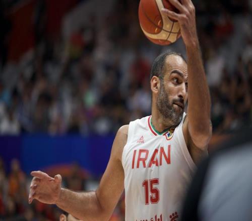 哈达迪谈伊朗男篮：很多人才华横溢若与欧洲队多交手能加速成长