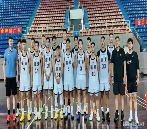 CBA宣布重要决定，广东队晴天霹雳遇到麻烦，辽宁队占了大便宜