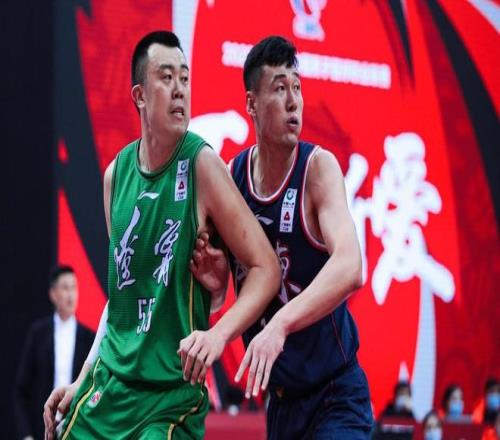 4个CBA恶汉退役！两个出自广东队，胡金秋替补最后1年拿冠军
