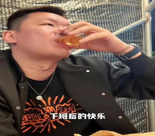 朱8还快乐吗广东男篮大厦将倾，3大内线或离队，主控深陷丑闻