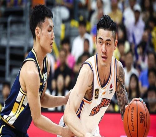 上海锋线大腿亚洲杯场均3.7分，三分12.5%，下赛季或是CBA绝唱