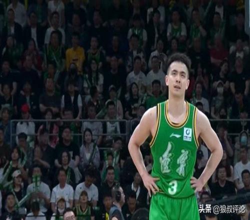 赵继伟4年顶薪续约引热议！辽宁官方盛赞队史最伟大的球员之一