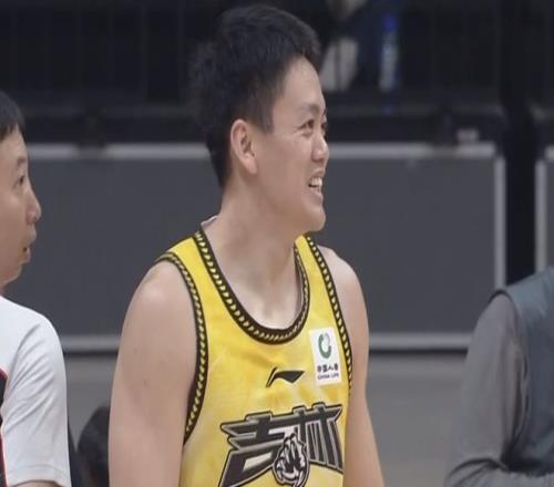 辽宁队放大招！签约顶级锋线，杨鸣新赛季要夺取CBA总冠军