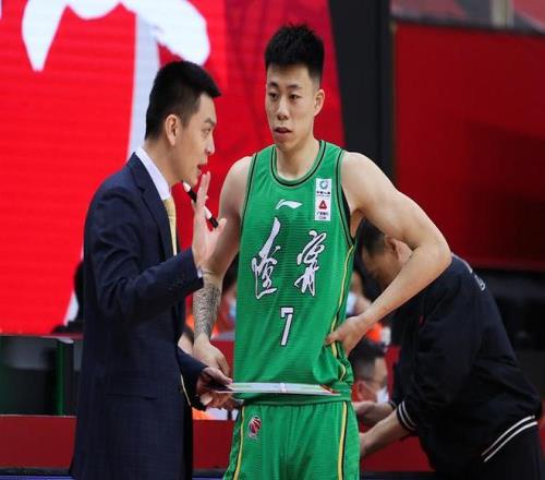 张镇麟：杨导告诉我不要有高高在上的胜利者样子要保持饥饿&学习