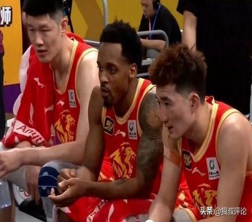 广厦总经理：与布朗沟通过归化事宜但他放弃美国国籍是一个天价