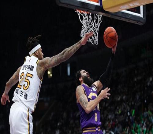 抢人成功！曝北控锁定第三名外援，上赛季帮广厦夺冠