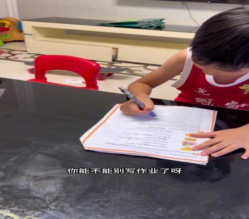 周琦儿子糊糊：我要是不会打球多丢人啊我爸可是周琦