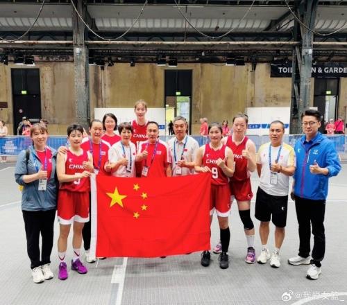 憾负东道主德国队！中国大学生三人女篮夺得大运会银牌