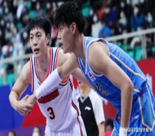 CBA彻底大结局了曾凡博被裁广东队慌了：朱芳雨又要白折腾了