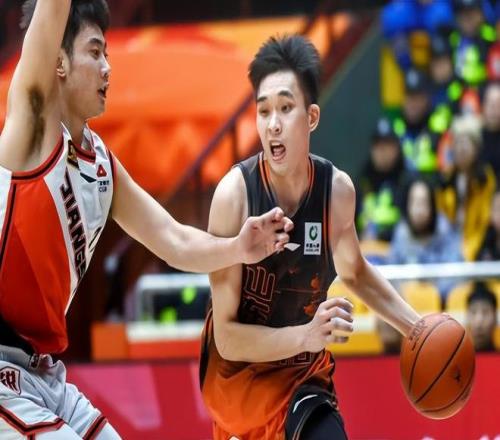 山东男篮新赛季首战仇家,全运队到达丹东,女篮战胜山西进半决赛 山东男篮新赛季首战仇家,全运队到达丹东,女篮战胜山西进半决赛