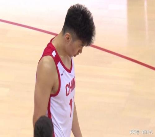 CBA惨遭打脸！男篮强力中锋身价大暴跌，或彻底无缘国家队