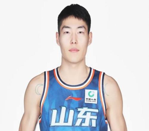 降维打击，前山东男篮球员阿泽在“蒙BA”单场狂砍101分