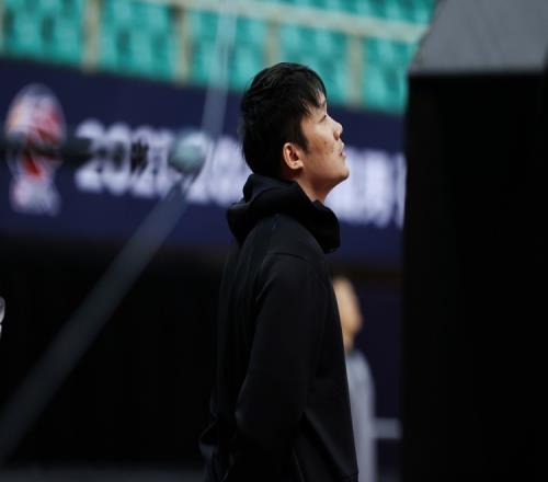 媒体人：丁彦雨航不再参加体测拿不到合同的工资基本告别CBA