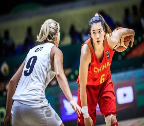 针对四川WCBA即将限薪改变联盟格局李梦续约成疑张子宇迎机会