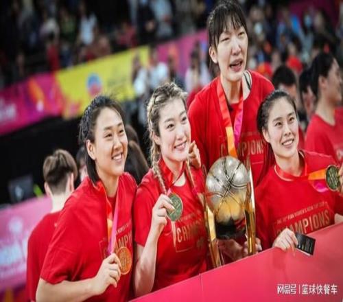 女篮又迎一大利好！宫鲁鸣举双手赞成：国手抱团模式恐被瓦解