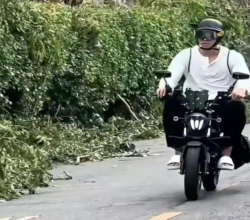 入乡随俗！广东新援被队友同化球迷调侃这才是真加盟