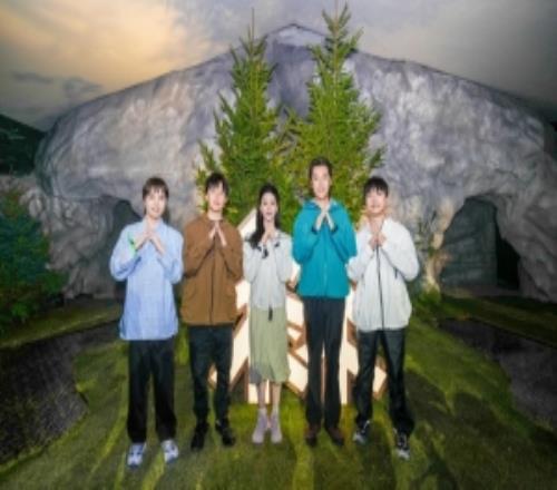 xiye分享和胡歌刘诗诗合影：和偶像还有女神合影我看仙剑长大的