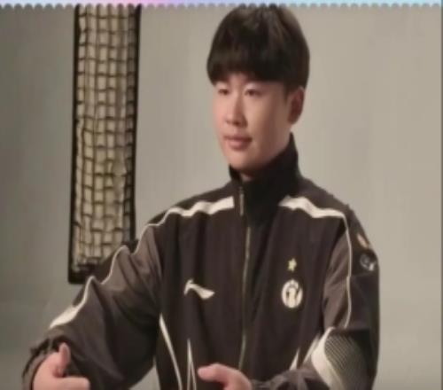 IG发布S15世界赛定妆照拍摄花絮：大师，我想学功夫