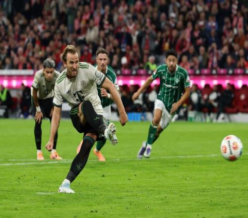 超越C罗哈兰德，凯恩双响造足坛神迹，拜仁30不莱梅，豪取9连胜