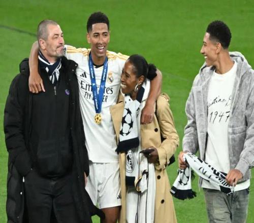 同时堕落！贝林厄姆落选三狮军团弟弟在多特沦为水货