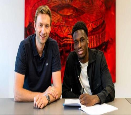 官方：勒沃库森签下荷兰U21球员波库，5年合同&转会费约1000万欧