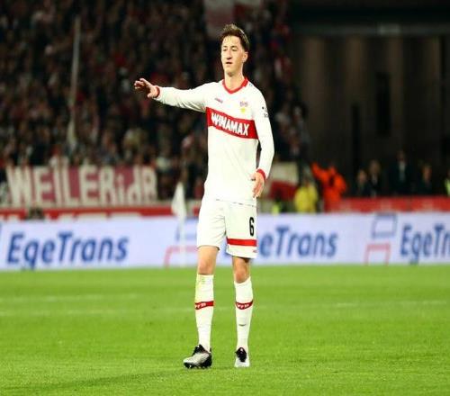 图片报：曼联夏窗最后时刻接触过斯蒂勒，但他不愿离开斯图加特