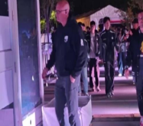 现场视频：IG众人脸带失落离场场外粉丝大声为其加油