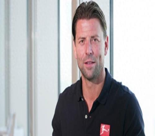 德国传奇门将魏登费勒亲述：2014年世界杯上，巴西队用了这些“盘外招”