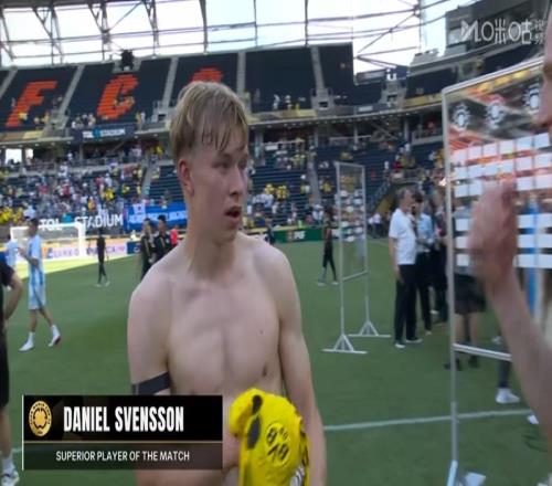 打进制胜球&5次关键传球！斯文松当选多特10蔚山全场最佳球员