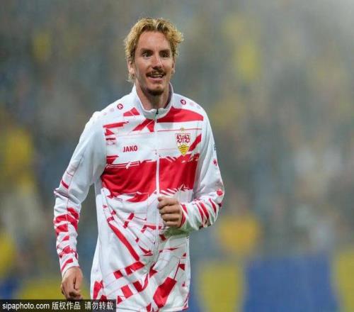 纽卡官宣签德国中锋沃尔特马德总转会费创队史纪录