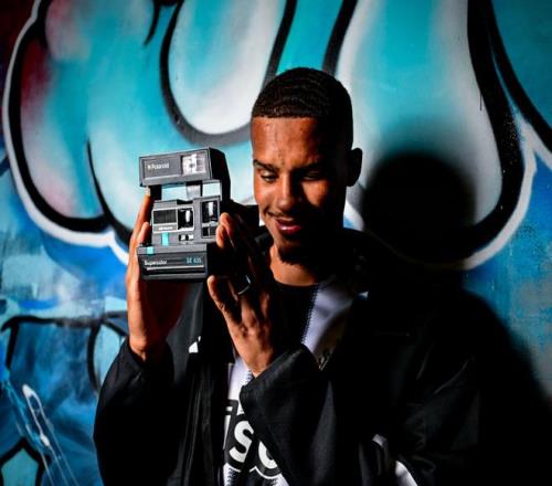 官方：纽卡签下米兰后卫佳夫据悉总价为4000万欧