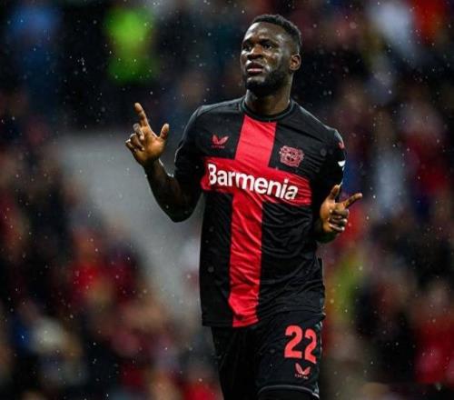 记者：不莱梅希望租借博尼法斯，正在与勒沃库森进行谈判