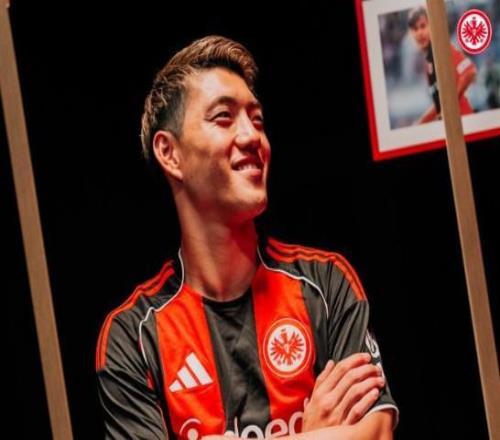 官方：法兰克福签下日本国脚堂安律据悉转会费2100+100万欧