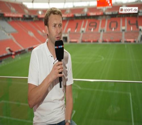 药厂总监：滕帅勇于培养年轻球员，正在构建新的篇章