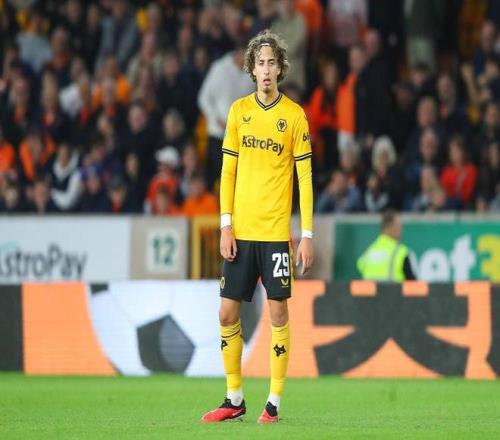 德天空：法比奥席尔瓦需晚上9点前注册，才能代表多特踢周末德甲