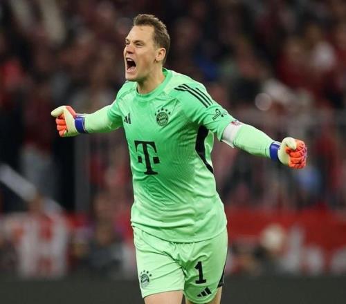 363场胜利超越穆勒，诺伊尔成为德甲历史胜场数最多的球员