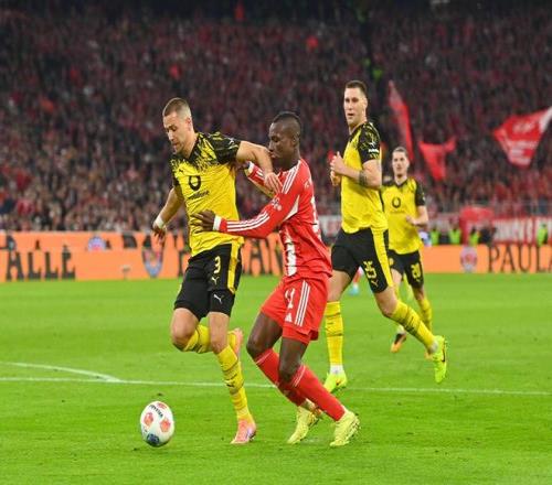 拜仁体育总监：杰克逊的跑动很积极，但是有些时候差了点运气