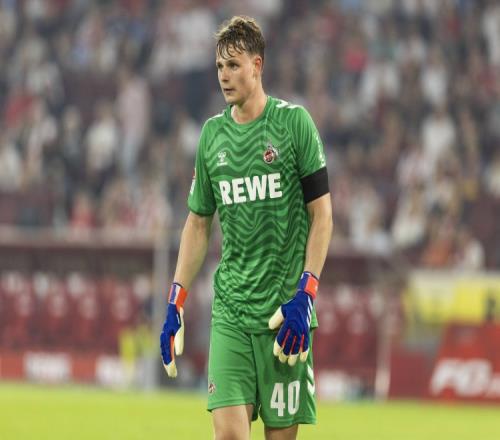 踢球者:拜仁有意科隆门将乌尔维格来接班诺伊尔,多特加入争夺战