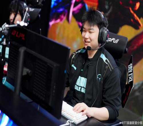 稳定垫底！TT不敌BLG遭遇登峰组四连败战绩已经来到了2胜9负！