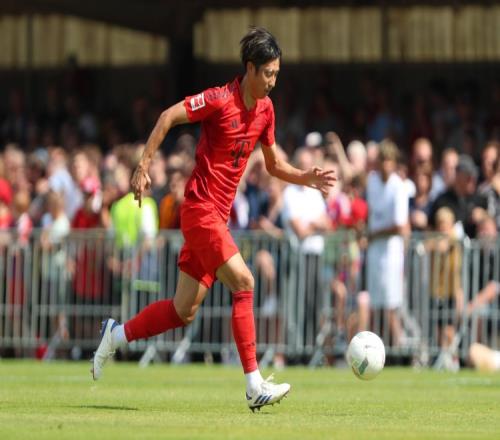 记者:伊藤洋辉再次接受手术后将继续休战,今年内不会复出