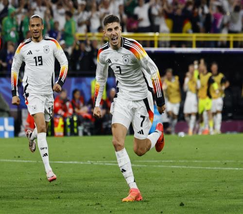 德足协:24年主场欧洲杯纪录片“我们的球队”将于1月11日播出