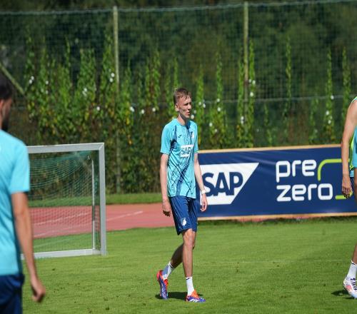 马特乌斯:多特肯定签下了霍村前锋拜尔,否则不会放走菲尔克鲁格