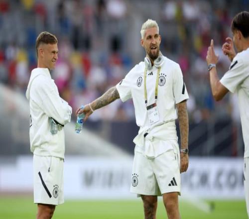 药厂后腰：我曾对基米希怀有偏见，但我们现在的关系非常好