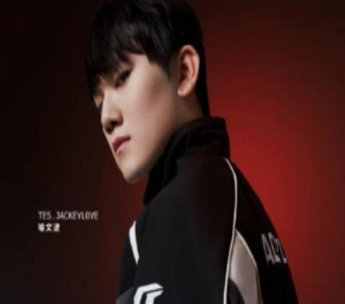 DYS笑笑:国内主场1中3韩!背后是万家灯火!TES顶住!靠你们了 DYS笑笑:国内主场1中3韩!背后是万家灯火!TES顶住!靠你们了